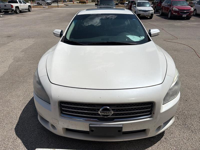 Nissan Maxima S 2009