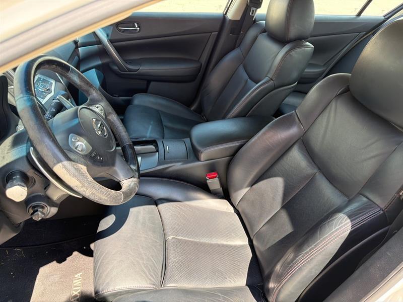Nissan Maxima S 2009