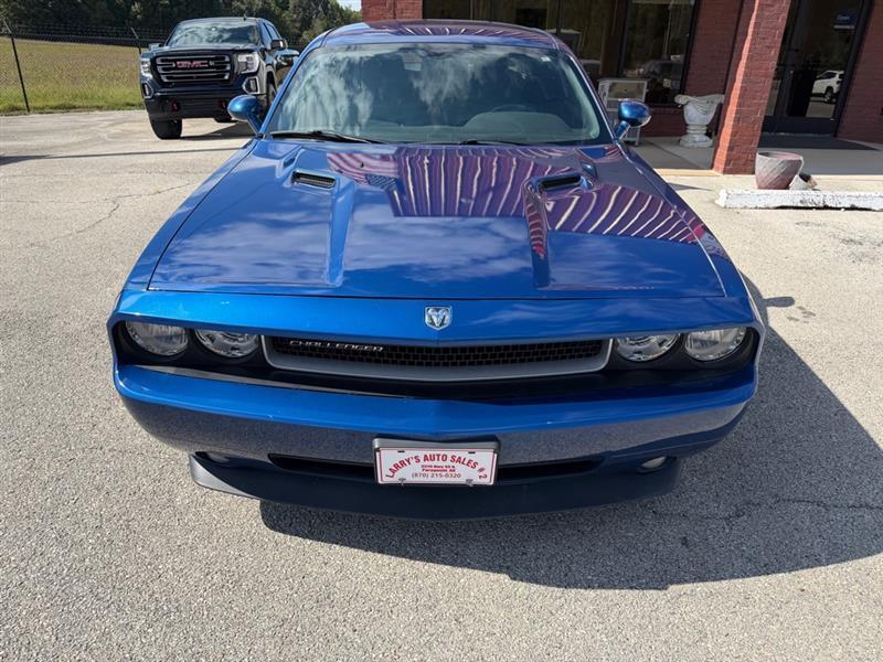 Dodge Challenger SE 2010