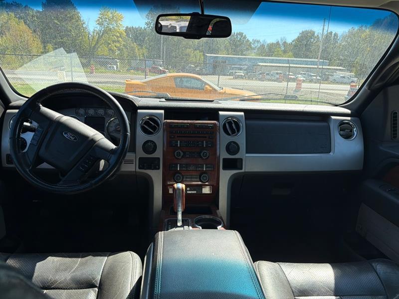 Ford F-150 XL SuperCrew 5.5-ft. Bed 4WD 2010