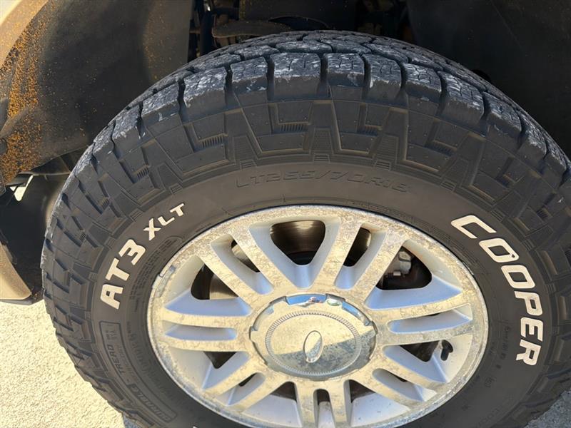 Ford F-150 XL SuperCrew 5.5-ft. Bed 4WD 2010