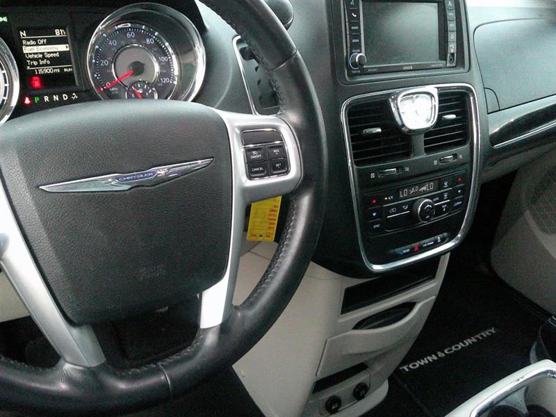 Chrysler Town & Country  2014
