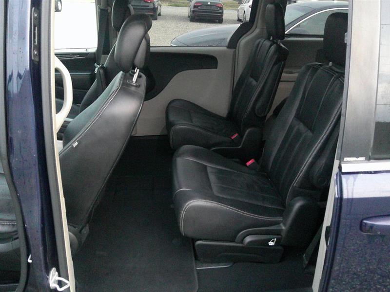 Chrysler Town & Country  2014