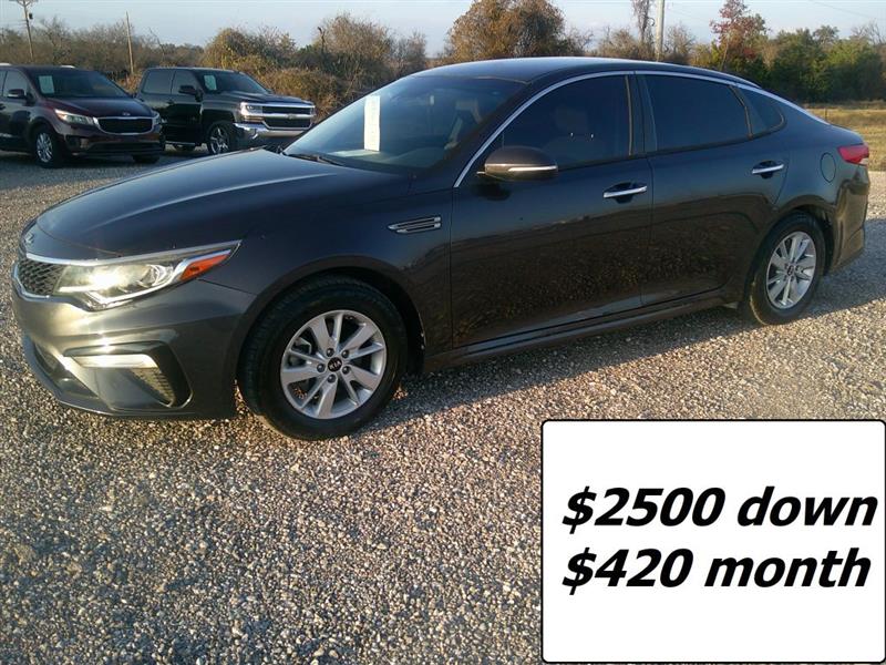 2019 Kia Optima LX's photo