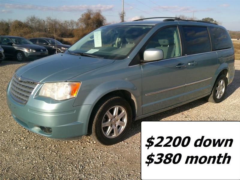 2010 Chrysler Town & Country TOURING