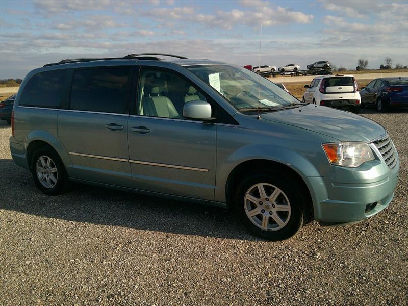 Chrysler Town & Country Touring 2010