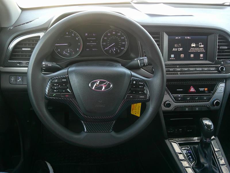 Hyundai Elantra SEL 2018