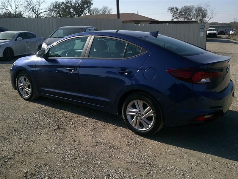 Hyundai Elantra SEL 2020