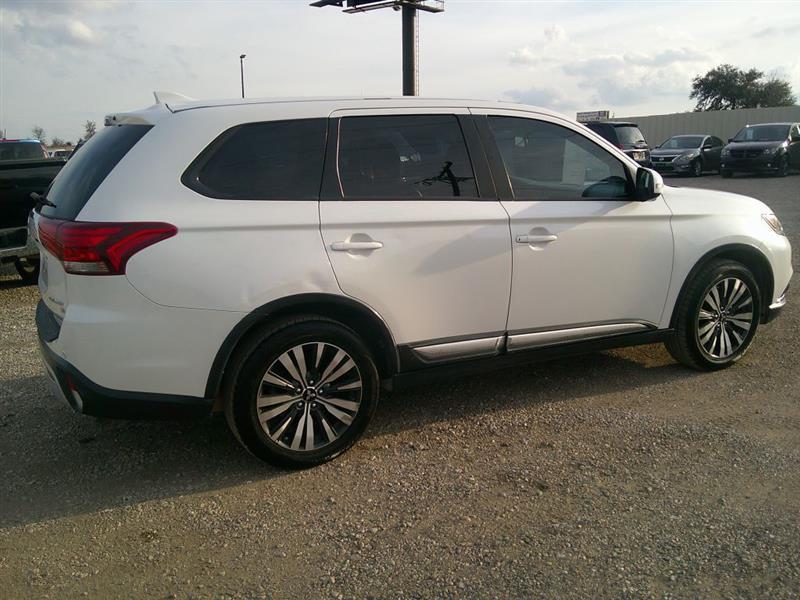Mitsubishi Outlander  2019