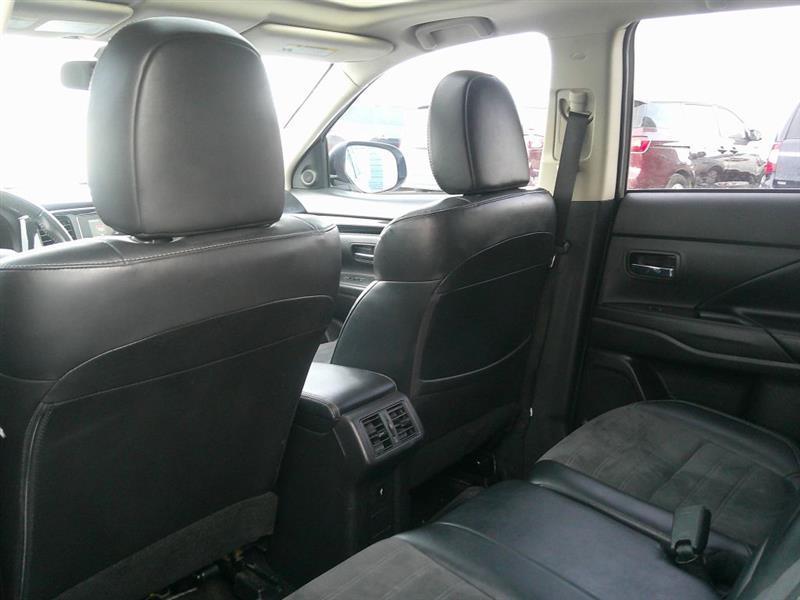 Mitsubishi Outlander  2019