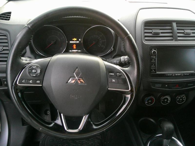 Mitsubishi Outlander Sport  2016