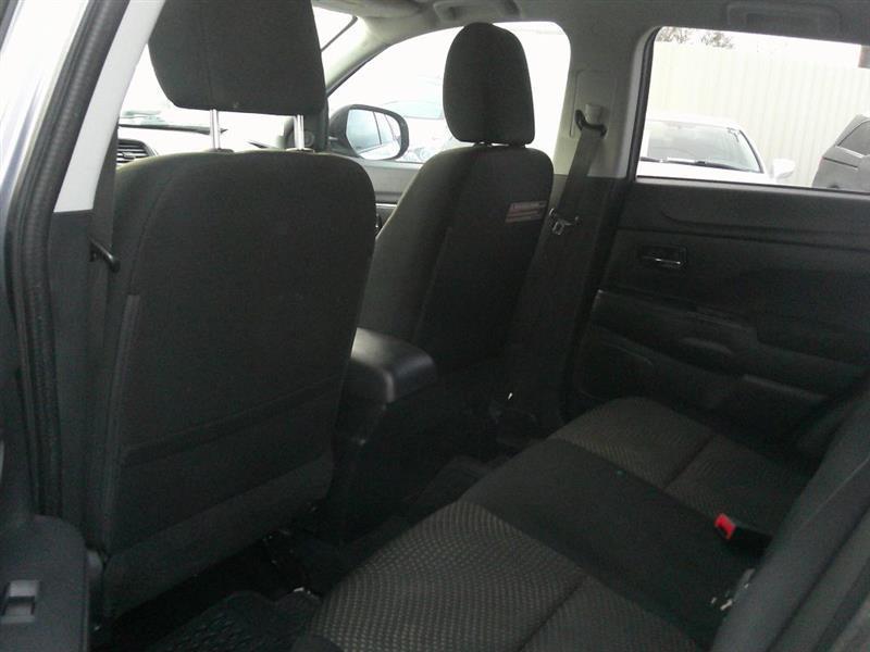 Mitsubishi Outlander Sport  2016