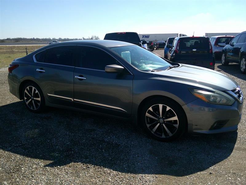 Nissan Altima  2017