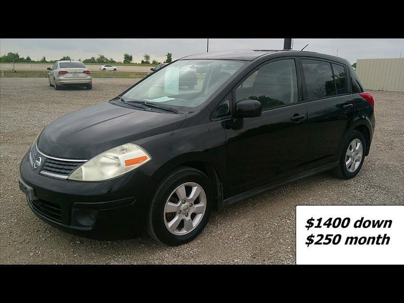 Nissan Versa S 2008
