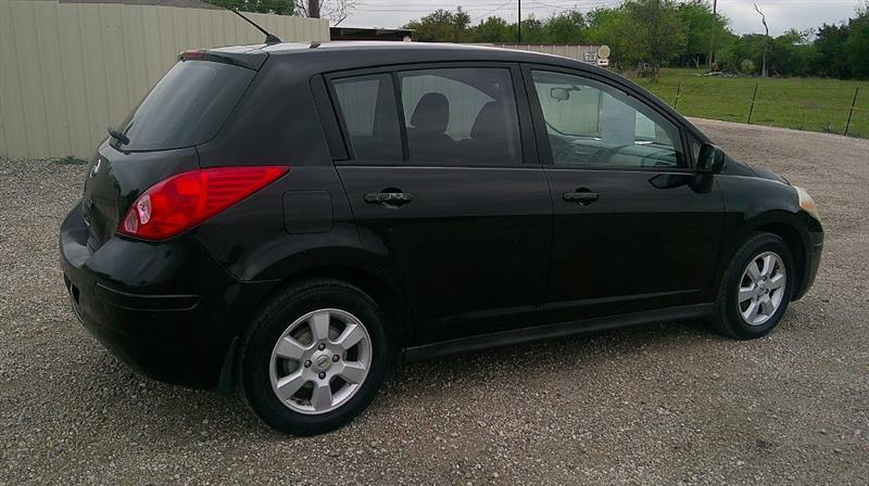 Nissan Versa S 2008