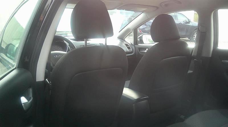 Kia Forte 5-Door LX 2017