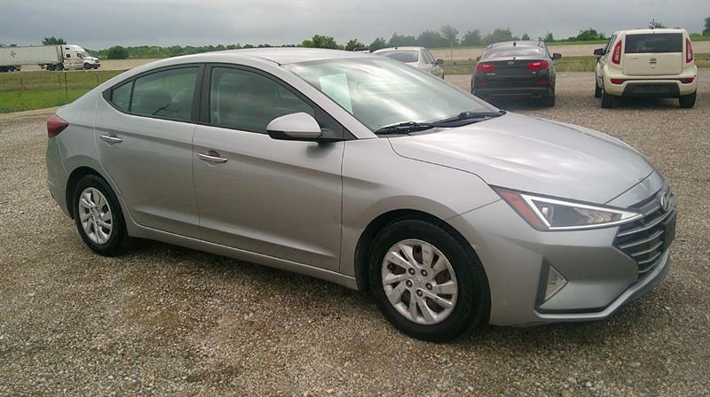 Hyundai Elantra  2020