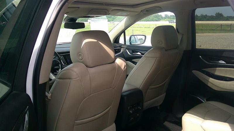 Buick Enclave Essence 2021