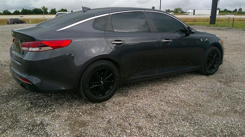 Kia Optima  2017