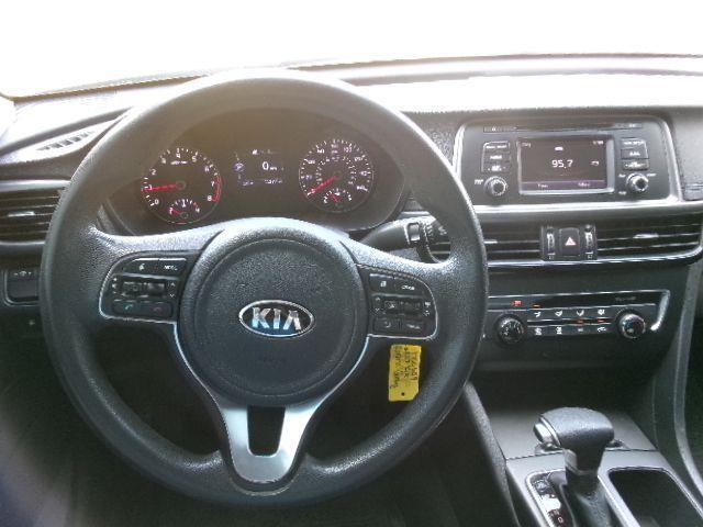 Kia Optima LX 2017