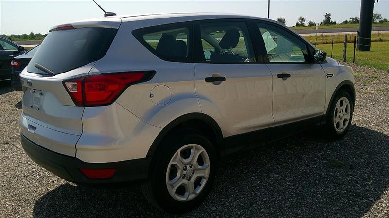Ford Escape S 2019