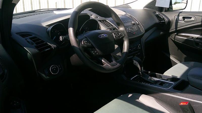 Ford Escape S 2019