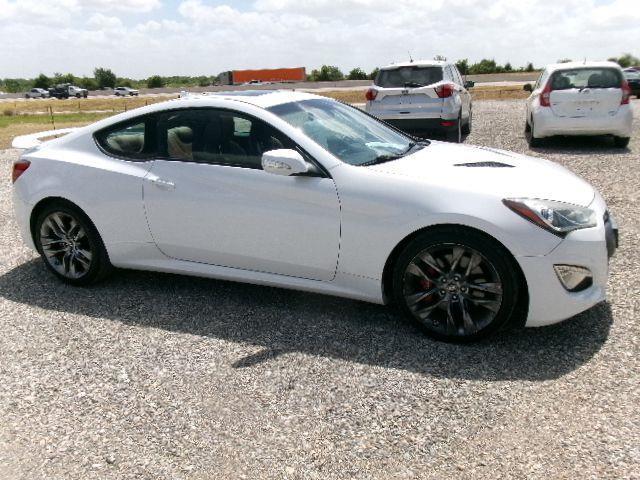 Hyundai Genesis Coupe  2016