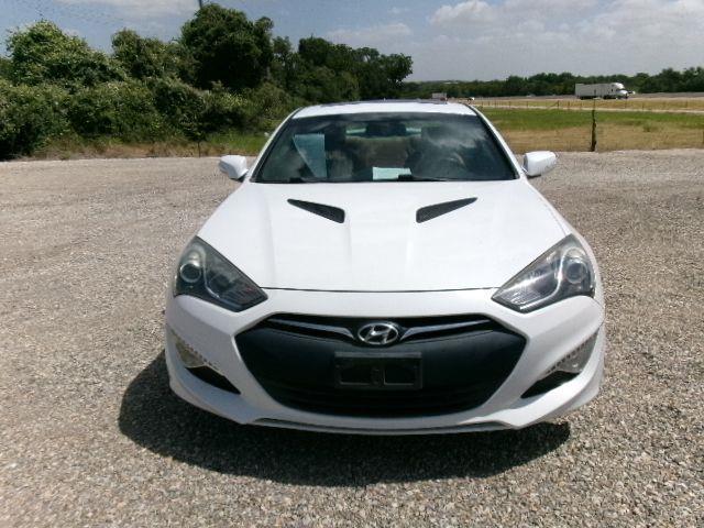 Hyundai Genesis Coupe  2016