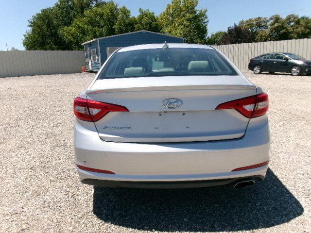 Hyundai Sonata SE 2016