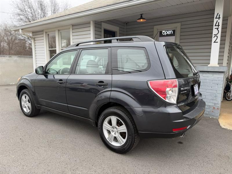 Subaru Forester 2.5X Touring 2011