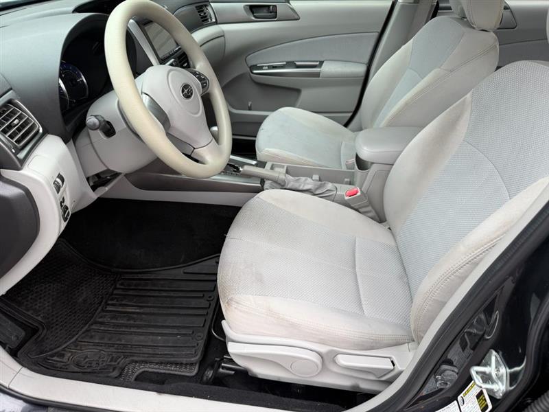 Subaru Forester 2.5X Touring 2011