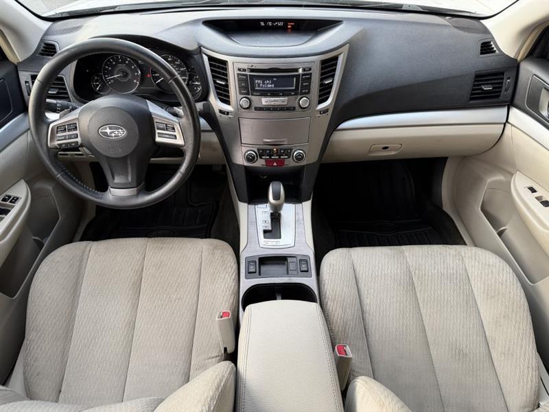 Subaru Outback 2.5i Premium 2012