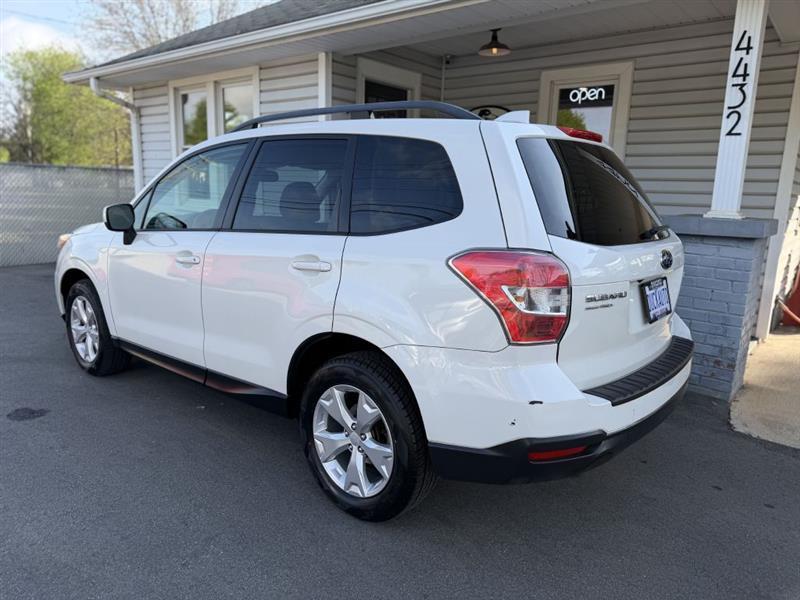Subaru Forester 2.5i Premium PZEV CVT 2016