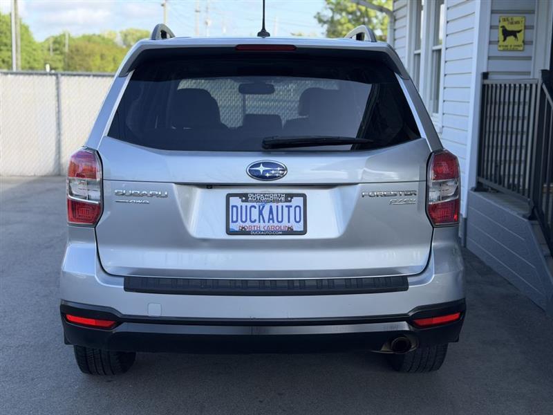 Subaru Forester 2.5i Touring 2014