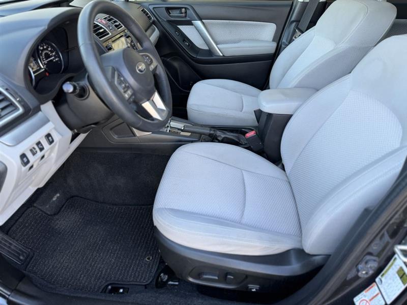 Subaru Forester 2.5i Premium PZEV CVT 2017