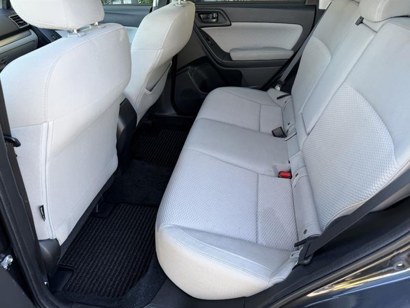 Subaru Forester 2.5i Premium PZEV CVT 2017