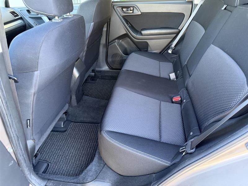Subaru Forester 2.5i Premium PZEV CVT 2016