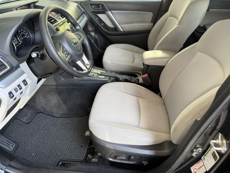 Subaru Forester 2.5i Premium PZEV CVT 2017