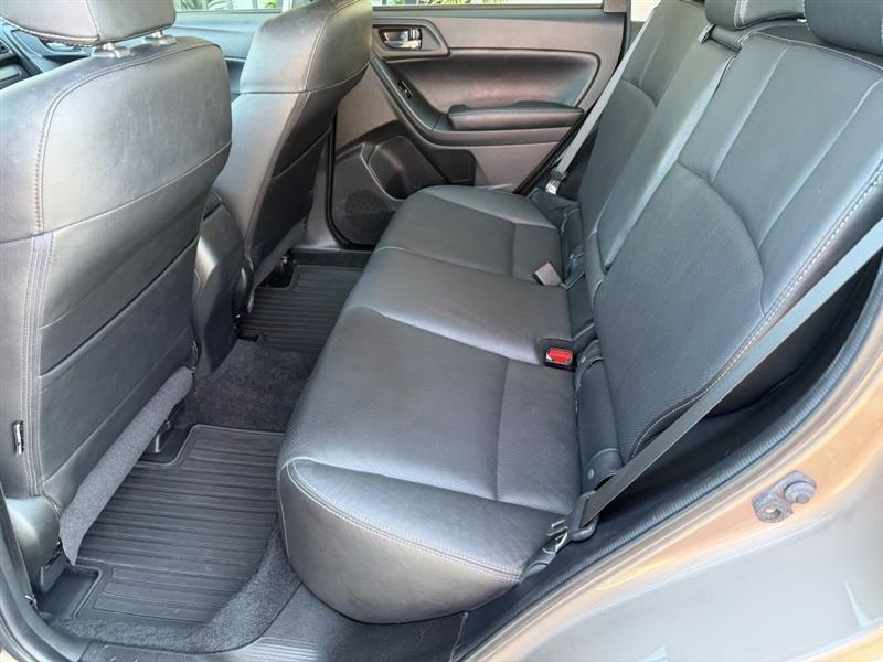 Subaru Forester 2.5i Limited 2015