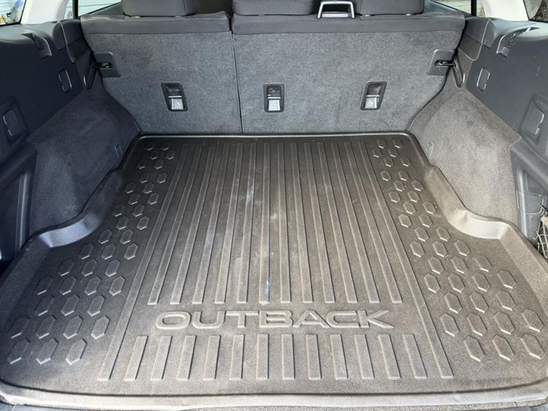 2020 Subaru Outback Premium - Photo 13