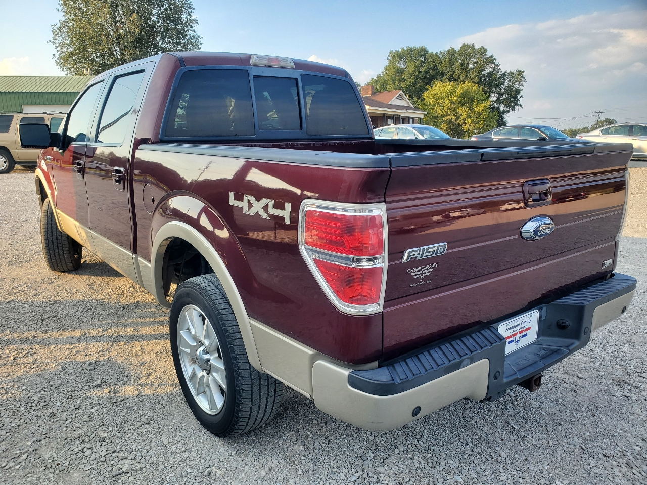 2010 Ford F-150 Lariat photo 2