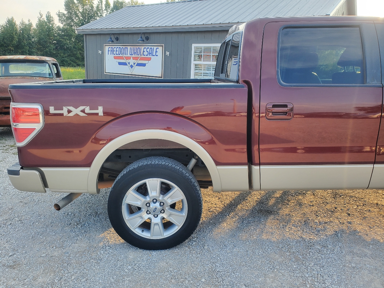 2010 Ford F-150 Lariat photo 5
