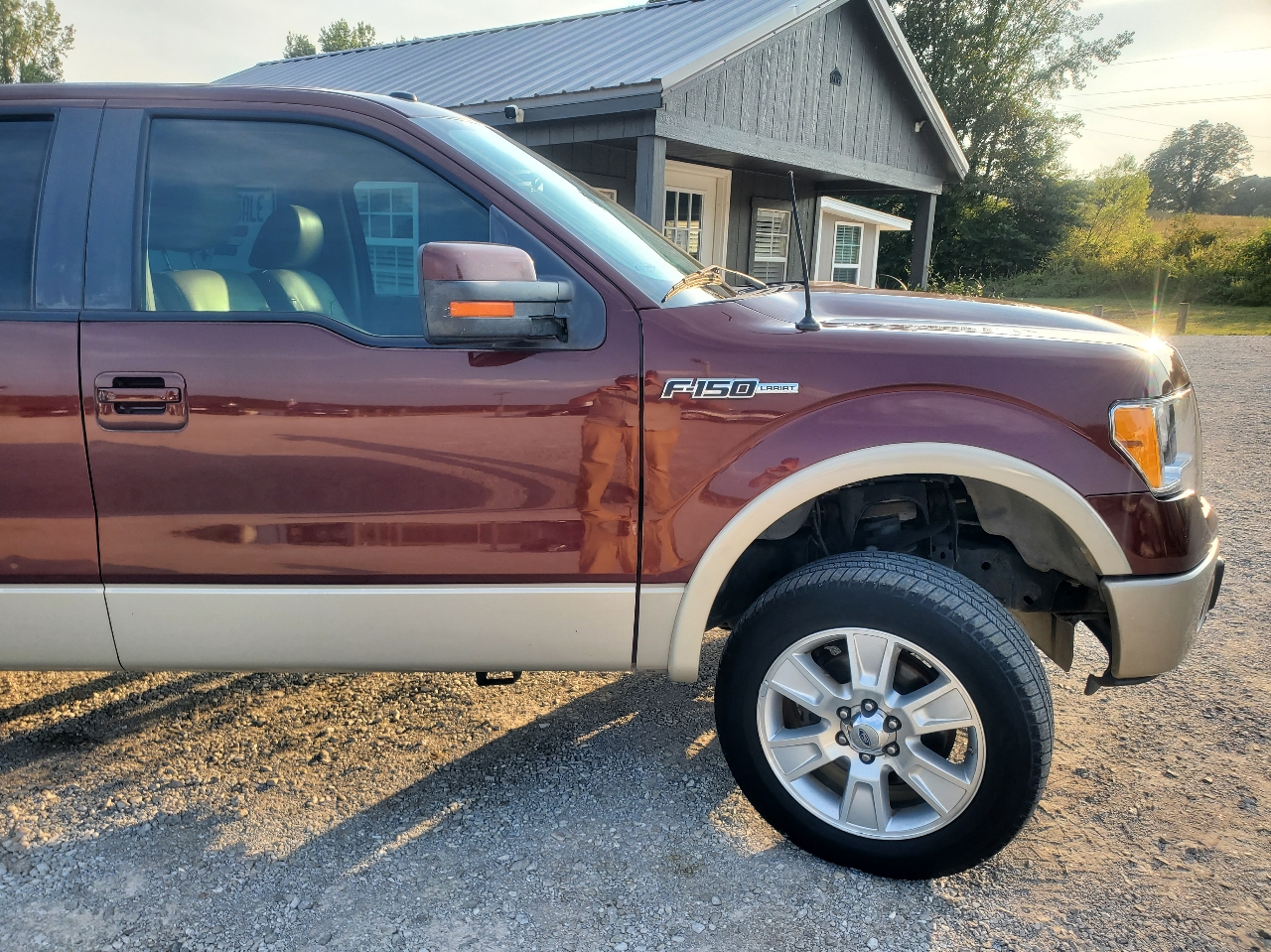 2010 Ford F-150 Lariat photo 6
