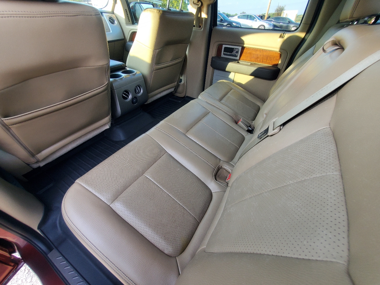 2010 Ford F-150 Lariat photo 14