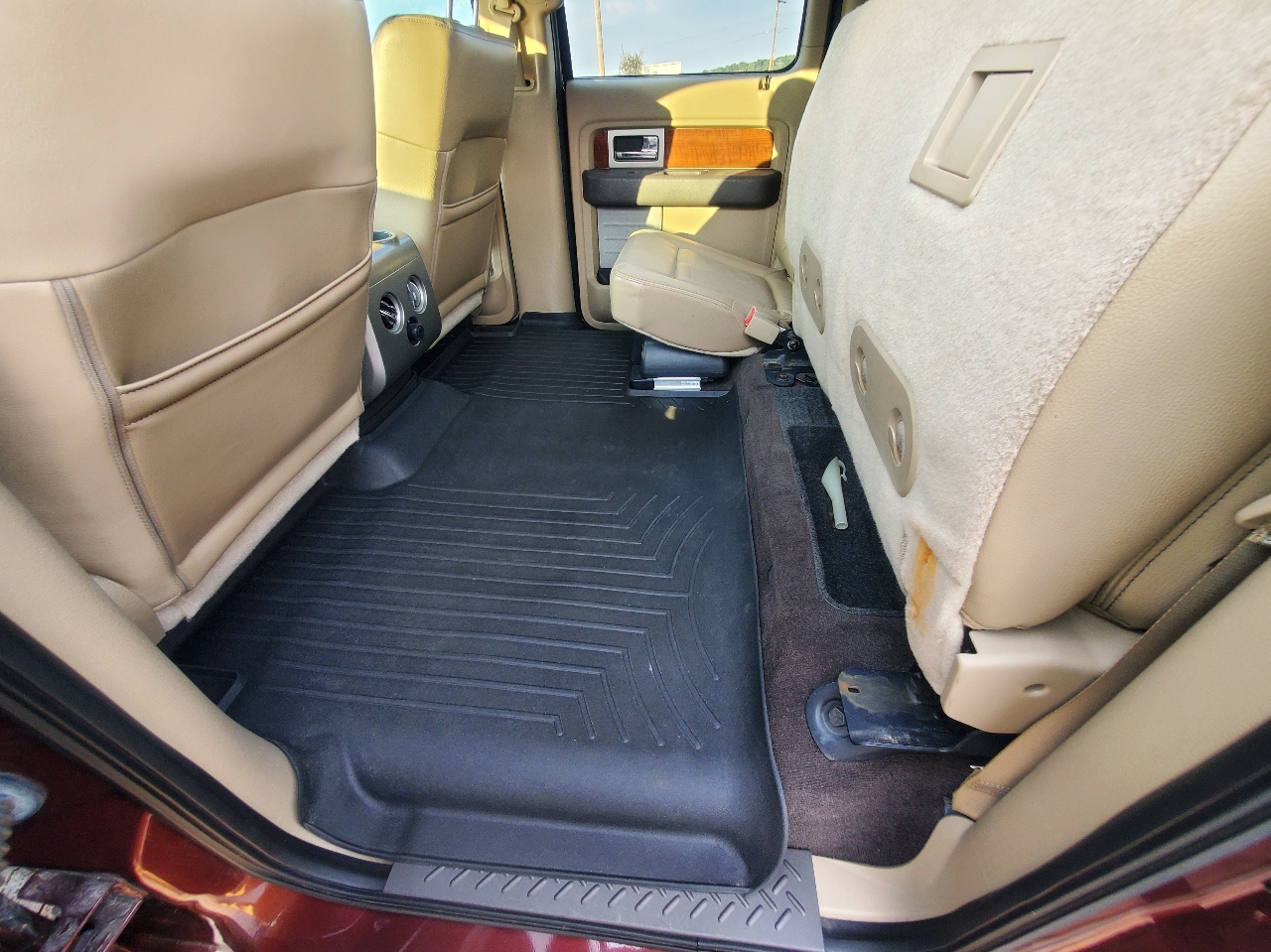 2010 Ford F-150 Lariat photo 15