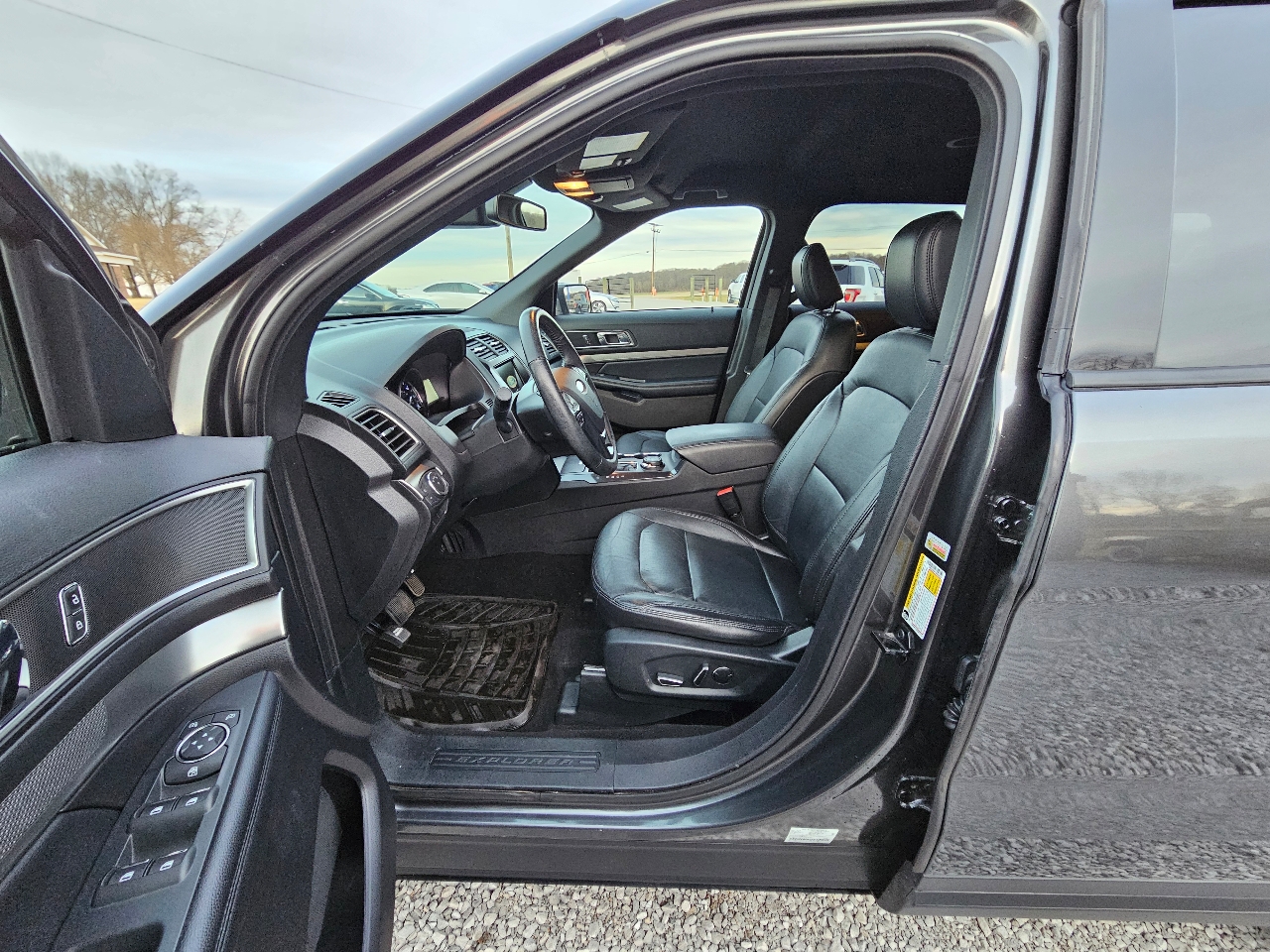 Ford Explorer XLT 4WD 2018