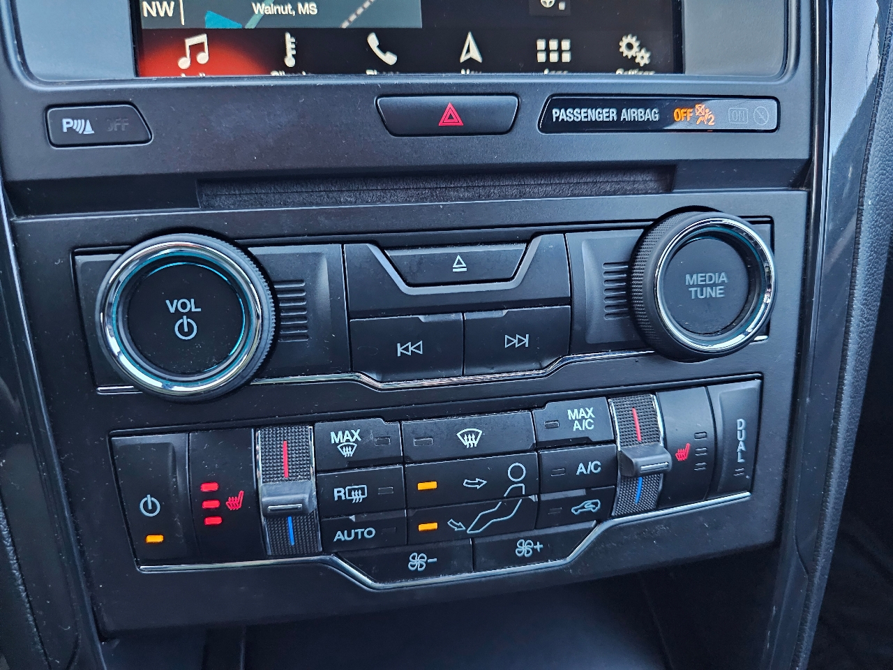 Ford Explorer XLT 4WD 2018