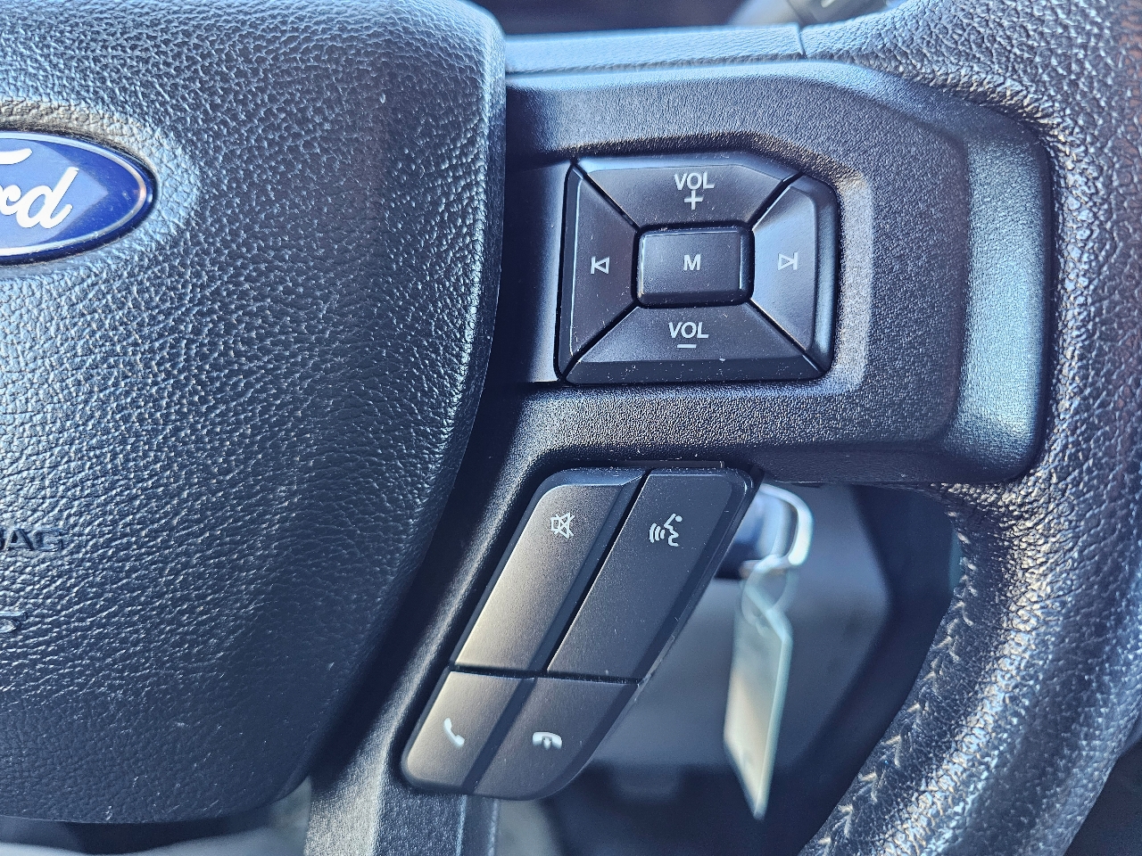 Ford F-150 XLT SuperCrew 5.5-ft. Bed 4WD 2016