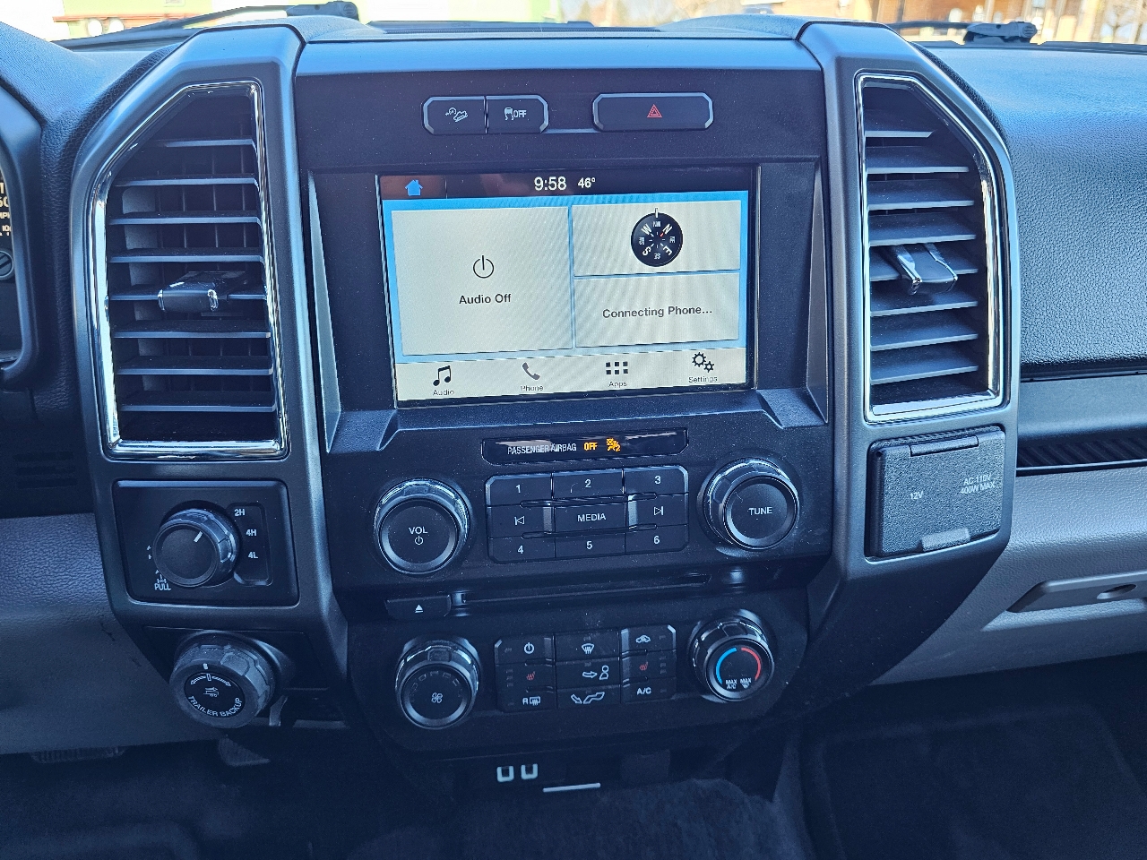 Ford F-150 XLT SuperCrew 5.5-ft. Bed 4WD 2016