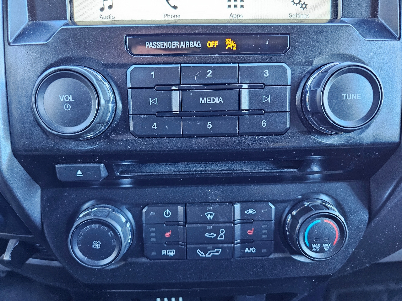 Ford F-150 XLT SuperCrew 5.5-ft. Bed 4WD 2016